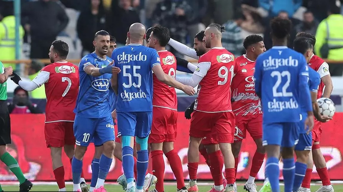 عکس بازیکنان پرسپولیس و استقلال در دربی اسفند 1403 - لیگ برتر ایران