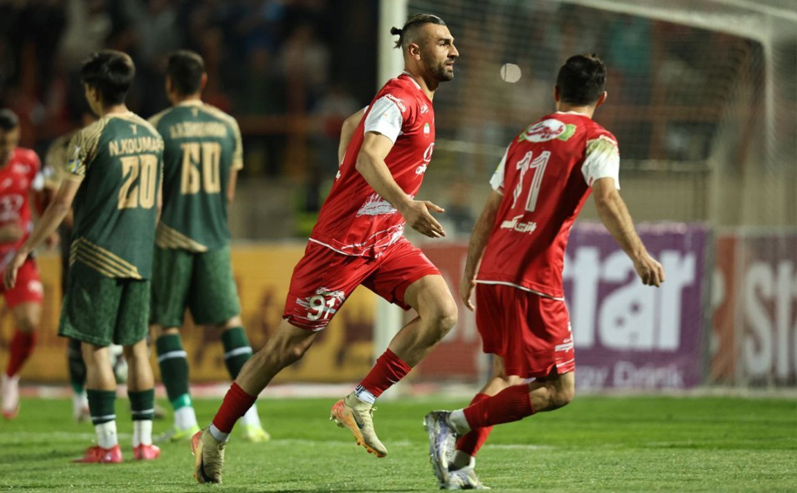 سردار دورسون مهاجم پرسپولیس تهران - بازیکن سابق تیم ملی ترکیه و فنرباحچه - لیگ برتر ایران