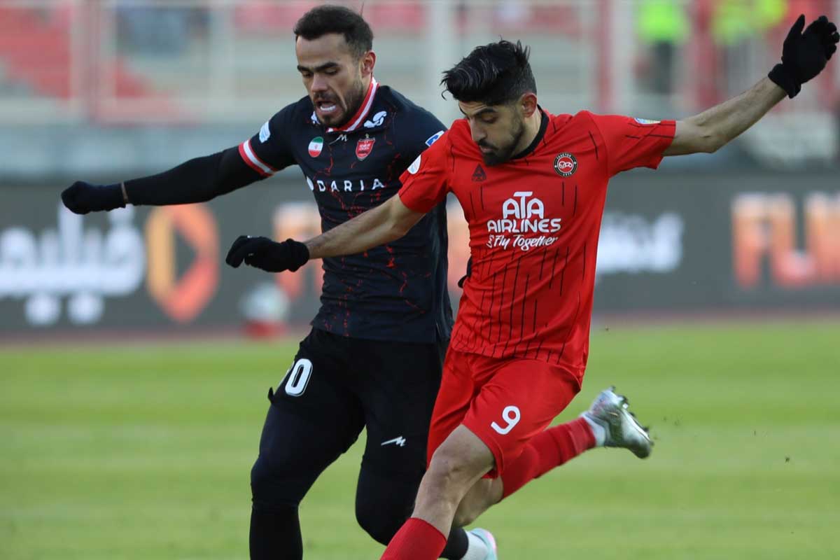 مهدی ترابی - اوستون اورونوف - بازی تراکتور و پرسپولیس در جام حذفی - فوتبال ایران