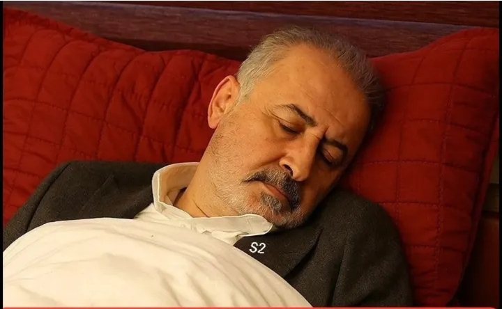  هواداران استقلال جدا از تشکر از هلدینگ باید یک تشکر ویژه از ر . دال بکنن که باعث نابودی تیمی شد که تو ۹ سال ۷ بار  قهرمان لیگ شد   
