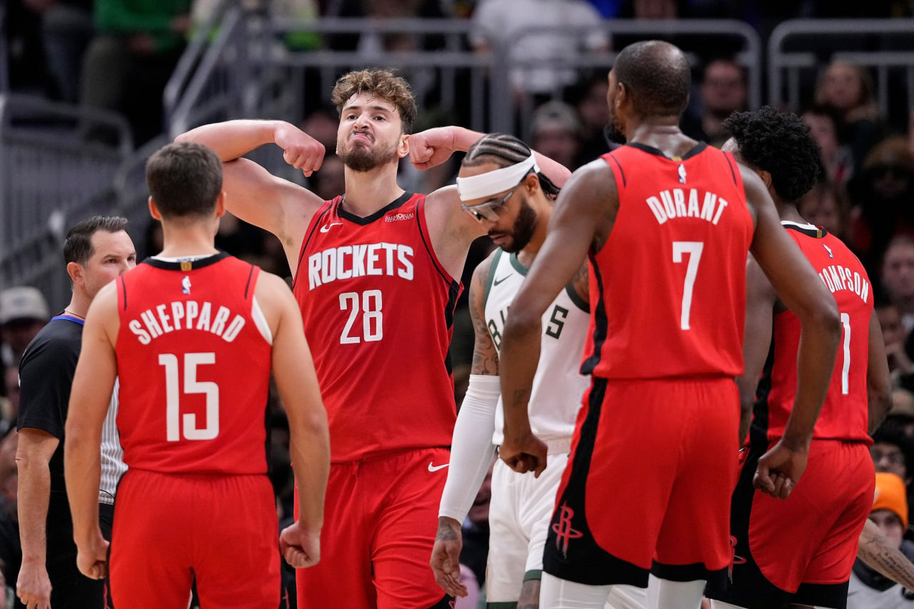 بسکتبال NBA - آلپرن شنگون ستاره بسکتبال ترکیه و هیوستون راکتس