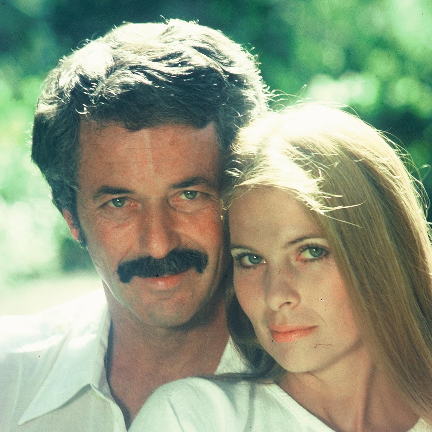 آهنگ بی‌کلام سریال The Young And Restless[1973 – در حال پخش_یکی از طولانی‌ترین سریال‌های در حال پخش در جهان] از Barry De Vorzon & Perry Botkin Jr. به‌نام Nadia's Theme (Theme From The Young And Restless)