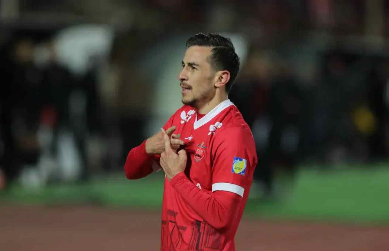فرشاد احمدزاده- پرسپولیس