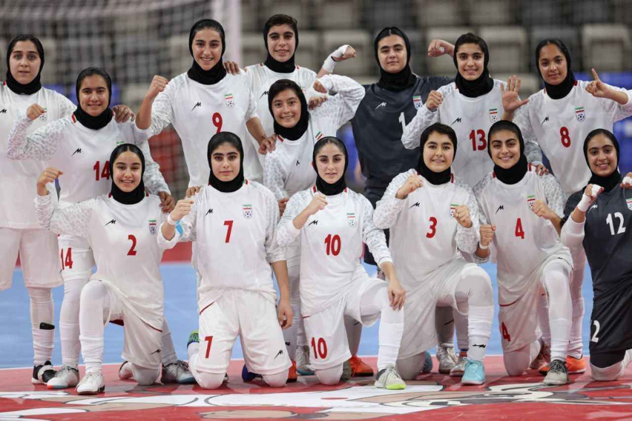 دختران فوتسالیست