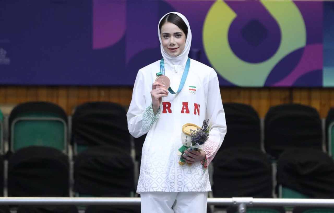 هستی محمدی- مبینا نعمت زاده
