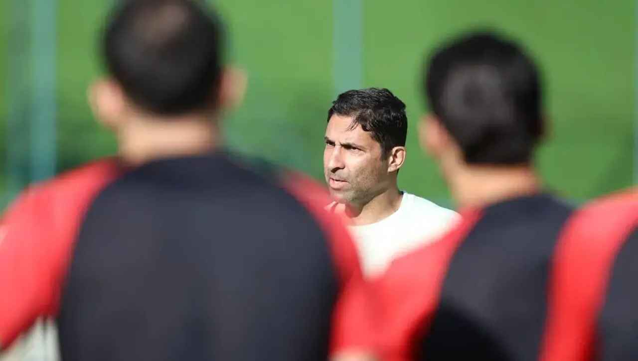 وحید هاشمیان- سرمربی پرسپولیس