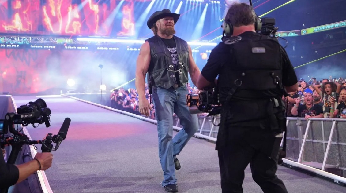 براک لزنر، ستاره کشتی کج و قهرمان سابق WWE و UFC