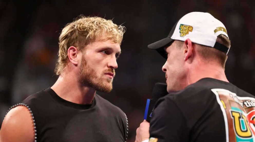 جان سینا و لوگان پال، ستارگان کشتی کج و WWE در شوی اسمکداون