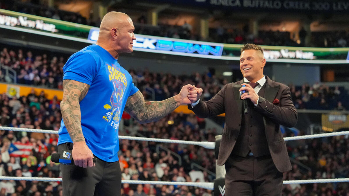 رندی اورتن، ستاره کشتی کج و WWE در برند اسمکداون