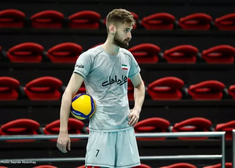 عکس از علیرضا مصلح آبادی مدافع تیم ملی والیبال ایران