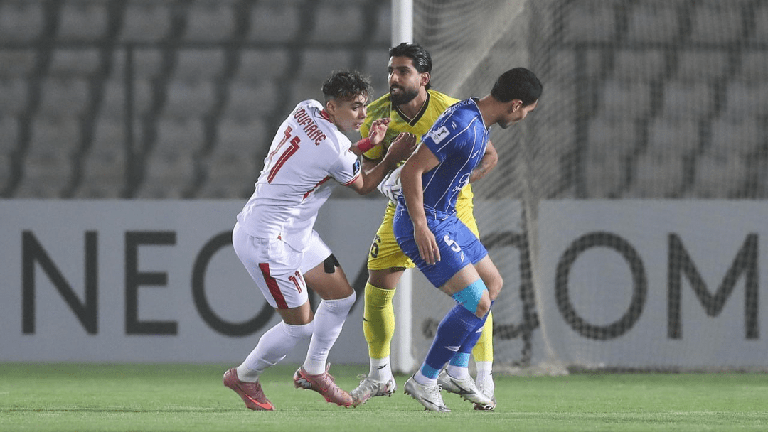 عکس از بازی استقلال و المحرق در لیگ قهرمانان آسیای ۲
