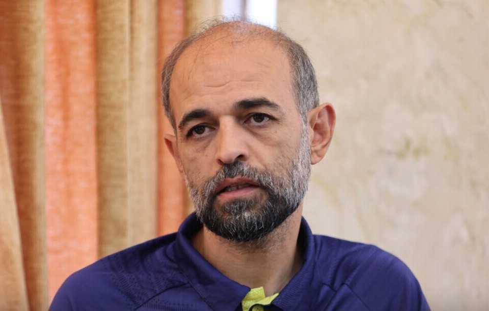 عکس از محرم نویدکیا سرمربی تیم سپاهان