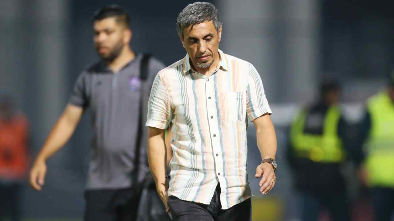 عکس از رسول خطیبی سرمربی مس رفسنجان