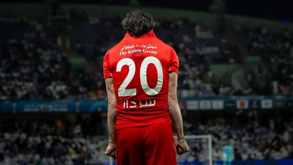 عکس از سردار آزمون در لباس شباب الاهلی