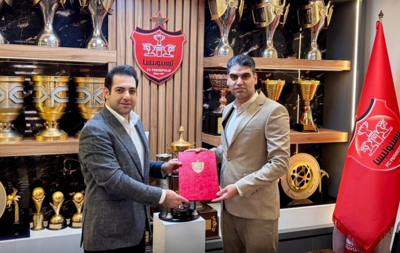 عکس از شاهین جمشیدی و پیمان حدادی پرسپولیس