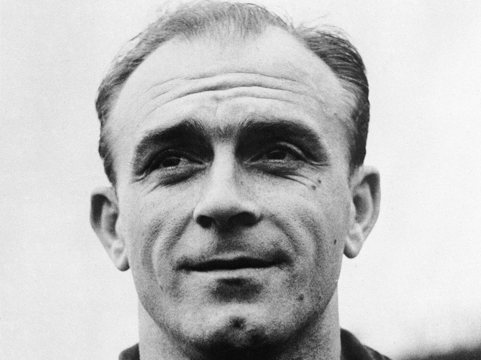 آلفردو دی استفانو-alfredo di stefano-رئال مادرید-لالیگا-سری آ-بوندسلیگا-لیگ برتر انگلیس-والتر کایزر-خورخه جورج روبلدو