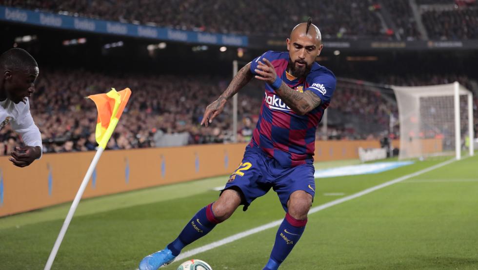 BARCELONA-بارسلونا-هافبک-شیلی-لالیگا-اسپانیا-ال کلاسیکو
