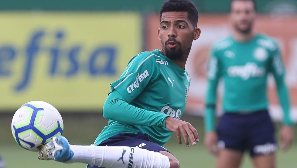 Palmeiras-پالمیراس-هافبک-برزیل