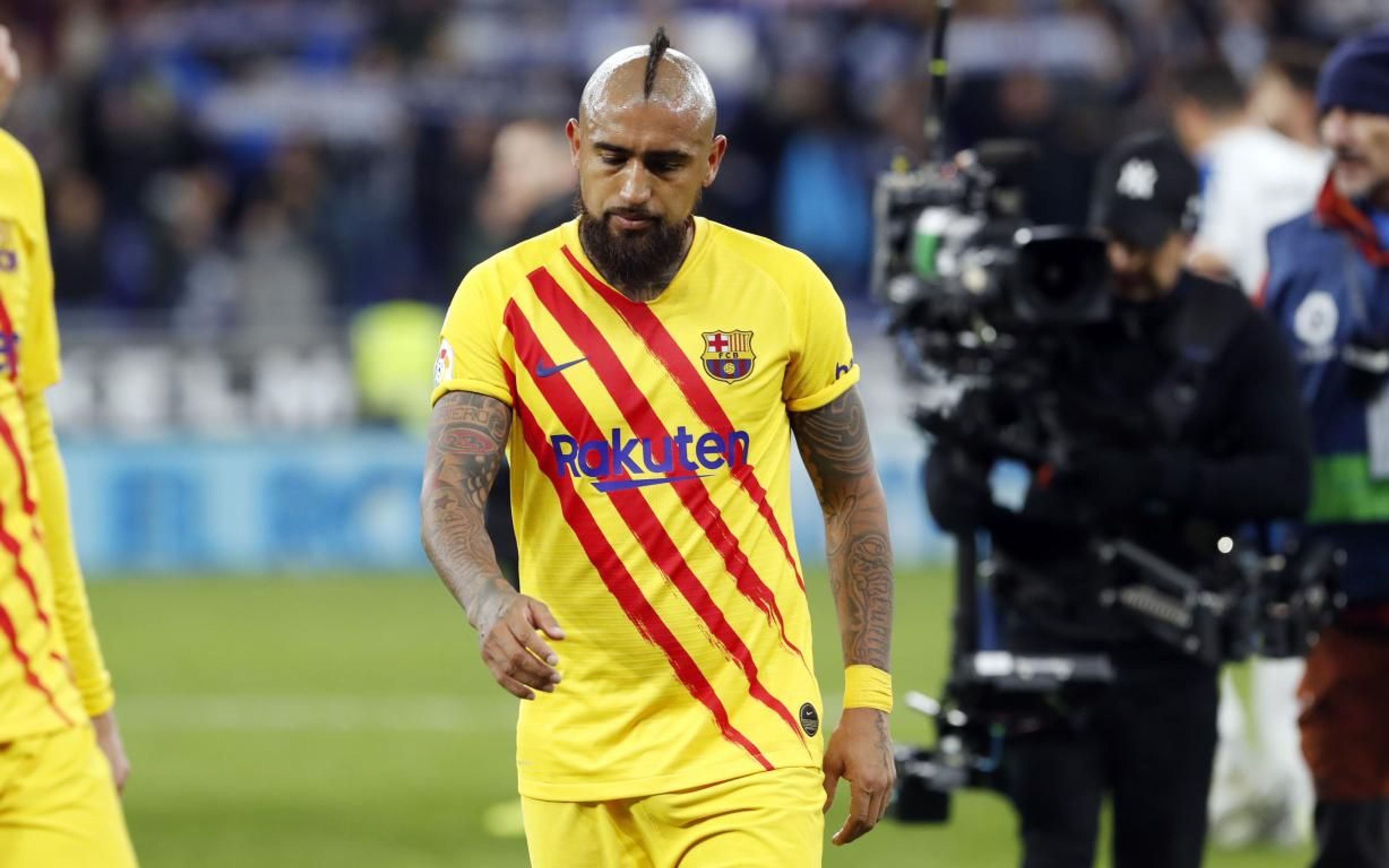 barcelona-بارسلونا-هافبک-شیلی-لالیگا-اسپانیا