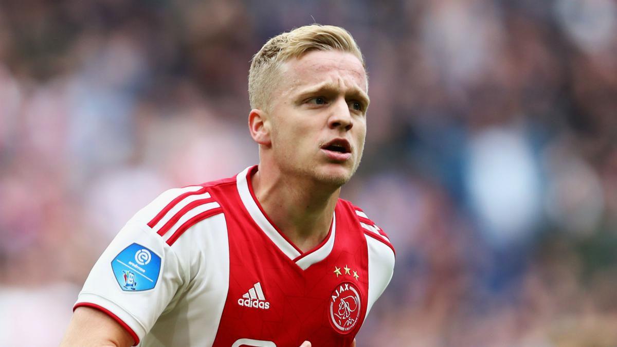 ajax-آژاکس-هلند-هافبک آژاکس
