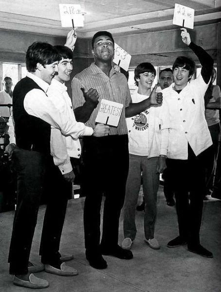 دانلود آهنگ Love Is All You Need از The Beatles