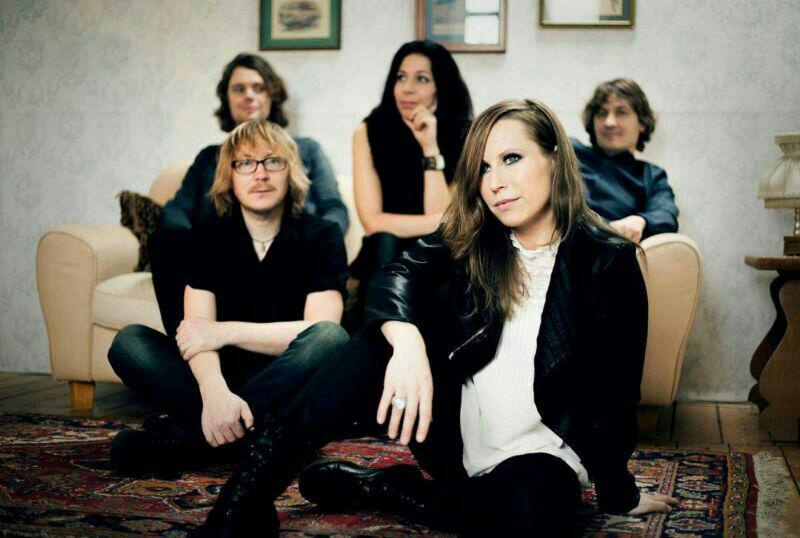 دانلود آهنگ Heroes For Ghosts از The Gathering