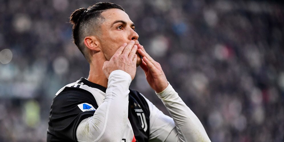 رونالدو با هتریک در Serie A حالا در 10 تورنومنت مختلف هتریک کرده است