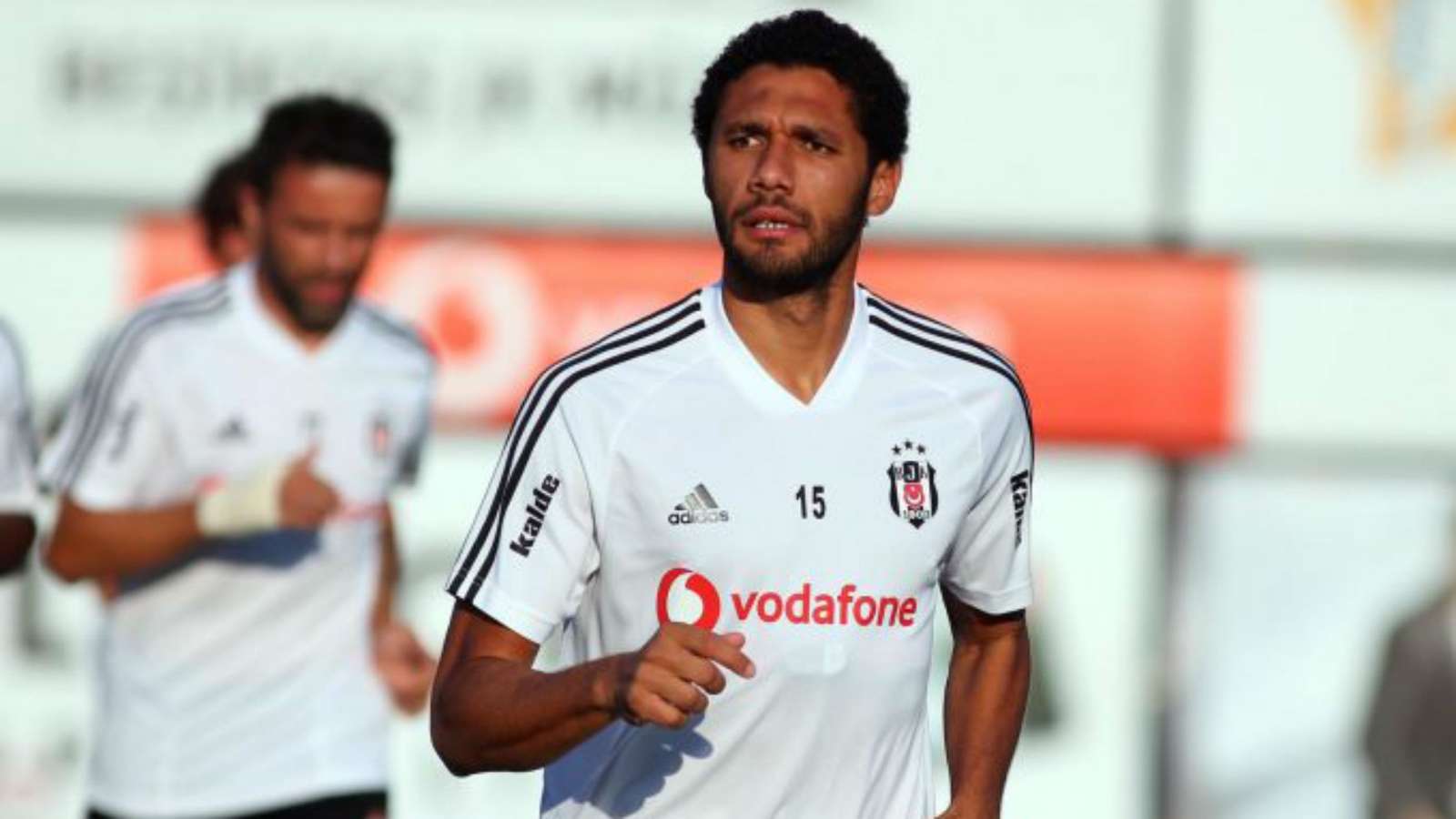 بشیکتاش-ترکیه-آرسنال-لیگ برتر-انگلستان-توپچی ها-سوپرلیگ ترکیه-Turkey-England-Arsenal