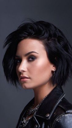 دانلود آهنگ جدید و زیبای Demi Lovato - Anyone