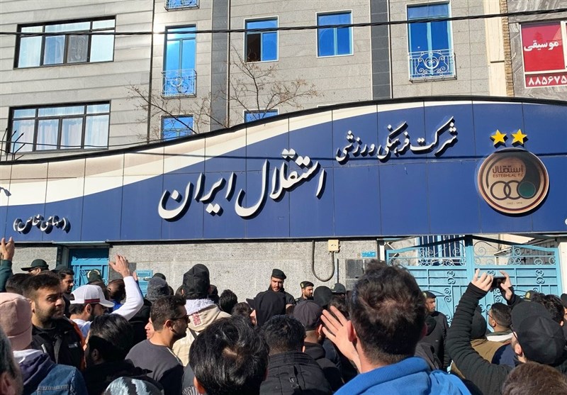 ??سخنی با هواداران منطقی منصوب به استقلال