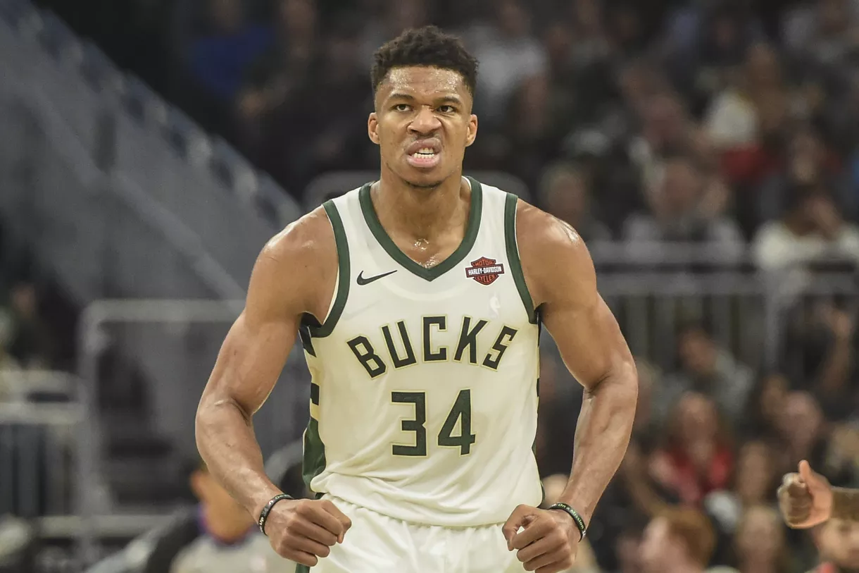 اخبار بسکتبال NBA - نتایج مسابقات NBA - هایلایت بازی های NBA - کنفرانس شرق NBA - میلواکی باکس - یانیس آنتتوکومپو