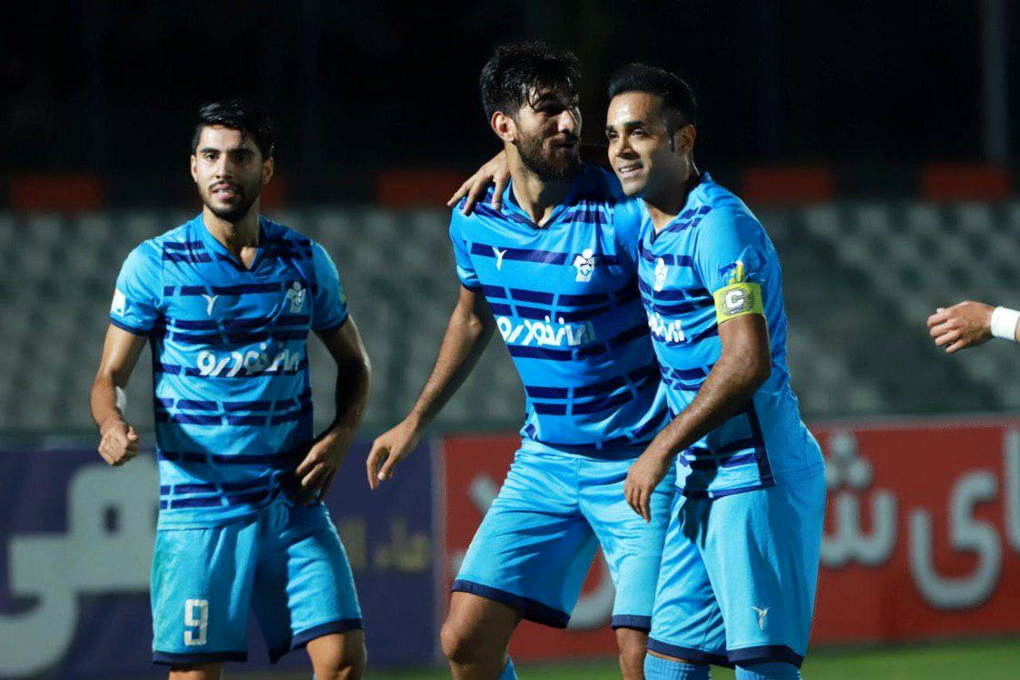 پیکان-استقلال