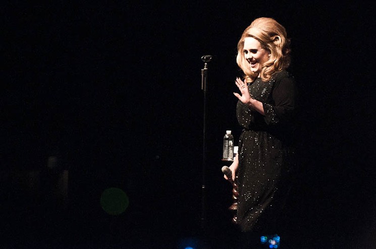 دانلود آهنگ زیبای Adele - A Million Years Ago