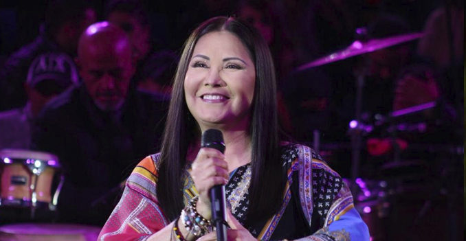 دانلود آهنگ اسپانیولی Ana Gabriel & Jon Secada - Quiero Vivir La Vida Amándote