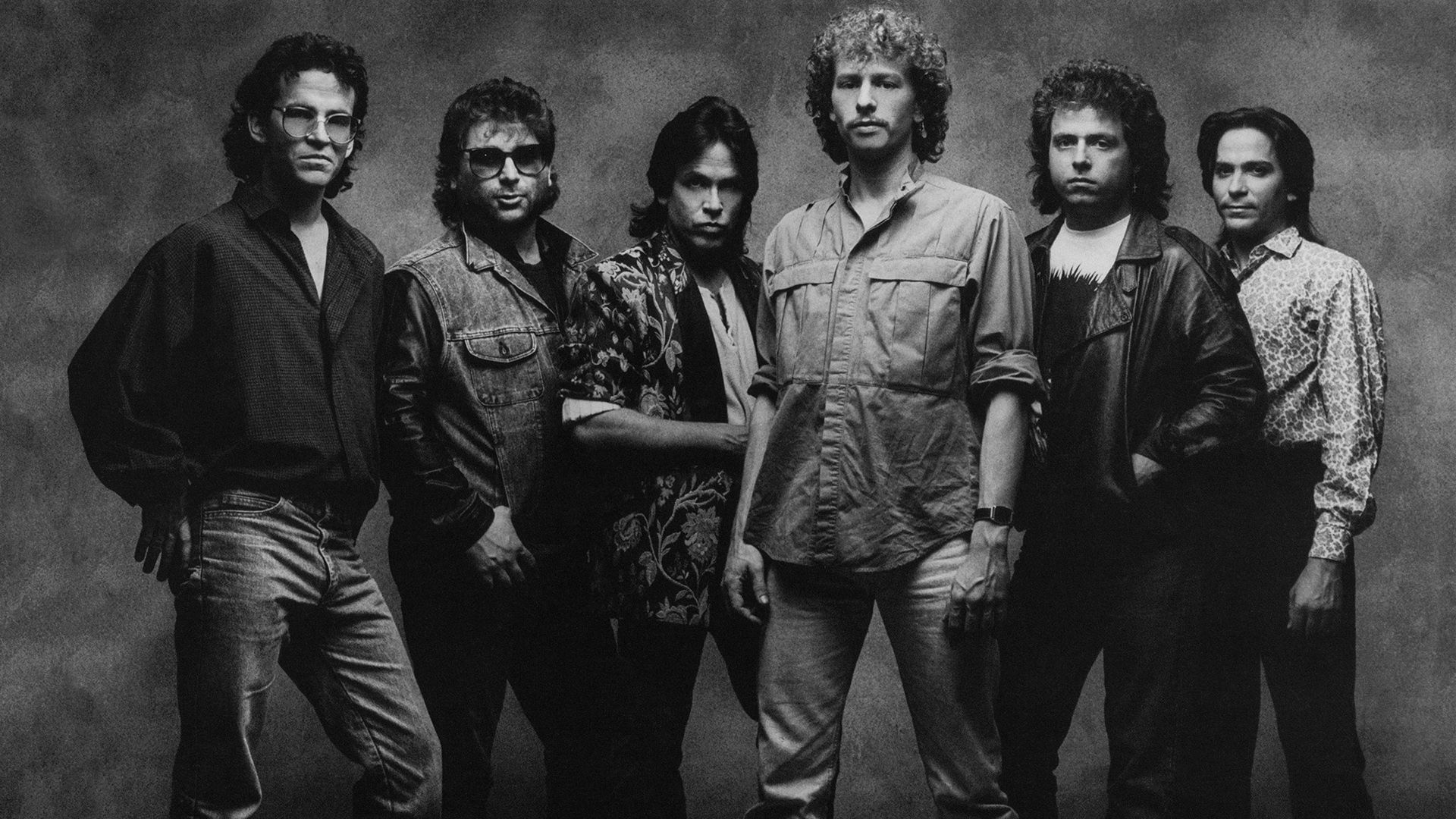 دانلود آهنگ Toto - Hold The Line