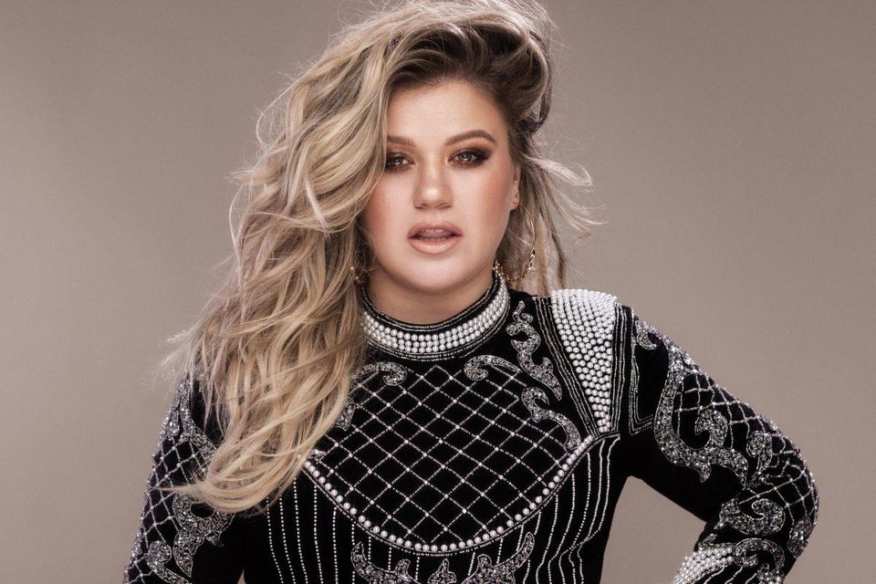دانلود آهنگ زیبای Kelly Clarkson - Since U Been Gone