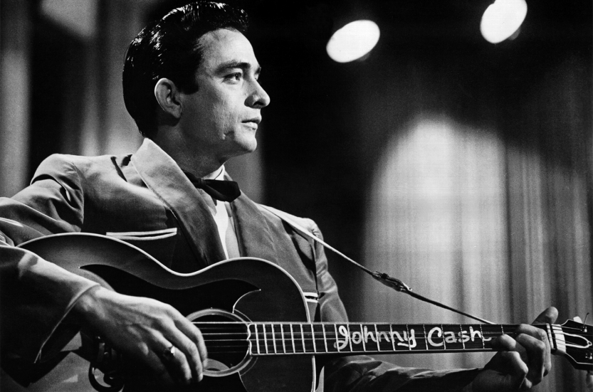 دانلود آهنگ زیبای Johnny Cash - I Walk The Line