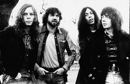 دانلود آهنگ بی کلام Camel - Ice