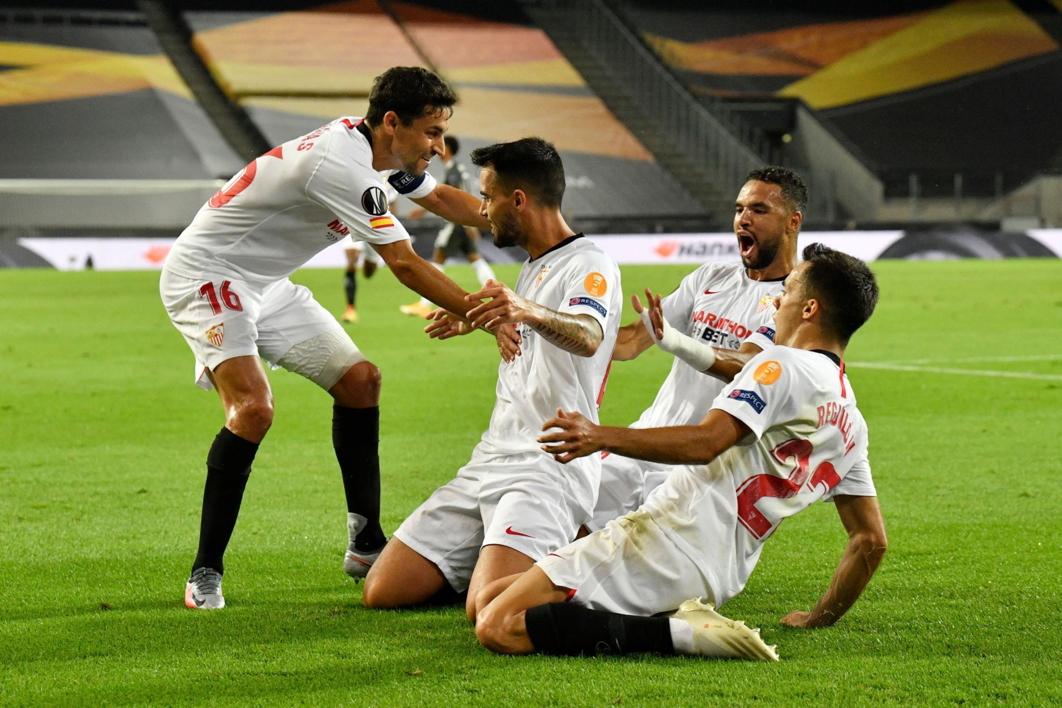 منچستریونایتد 1-2 سویا؛ گزارش زنده