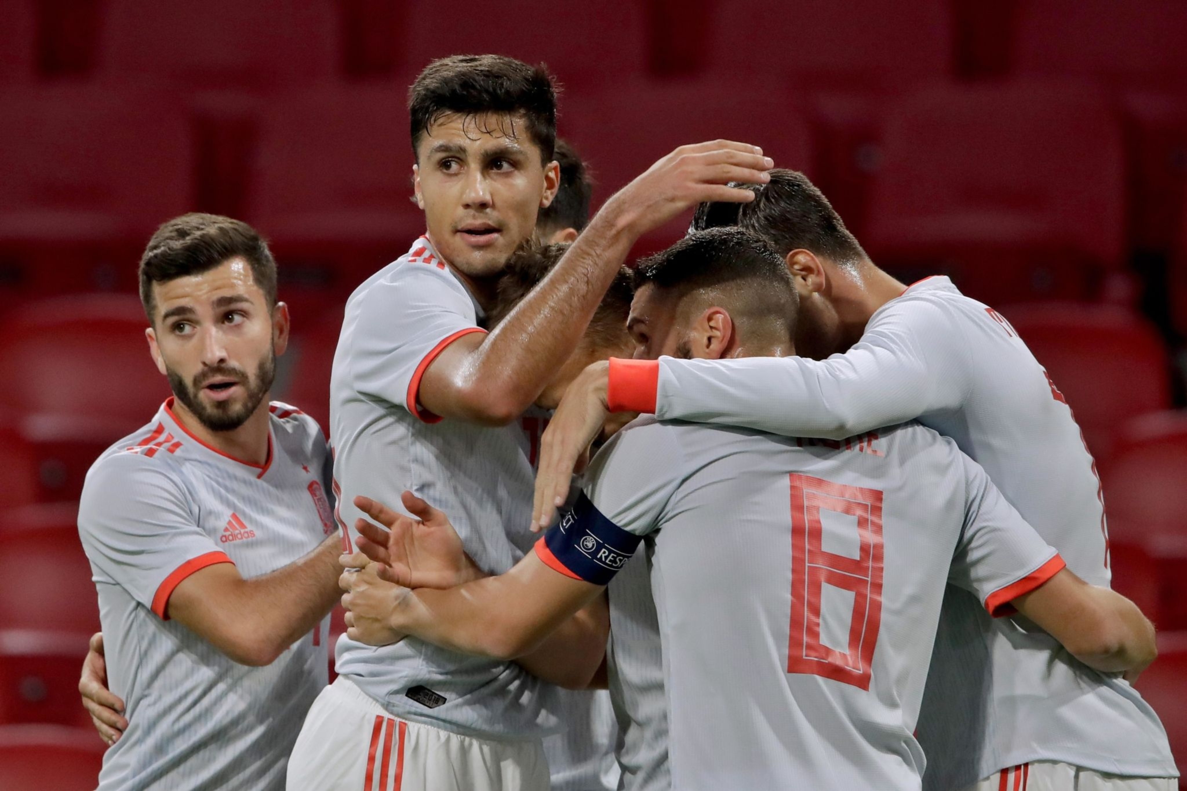 هلند 1-1 اسپانیا؛ لاله های نارنجی به استقبال خواب زمستانی رفته اند