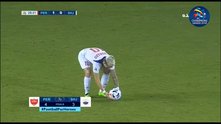 واکنش بسیار خوب حامد لک مقابل ضربه بازیکنان الشارجه و نجات دروازه پرسپولیس (پرسپولیس 1-0 الشارجه امارات)
