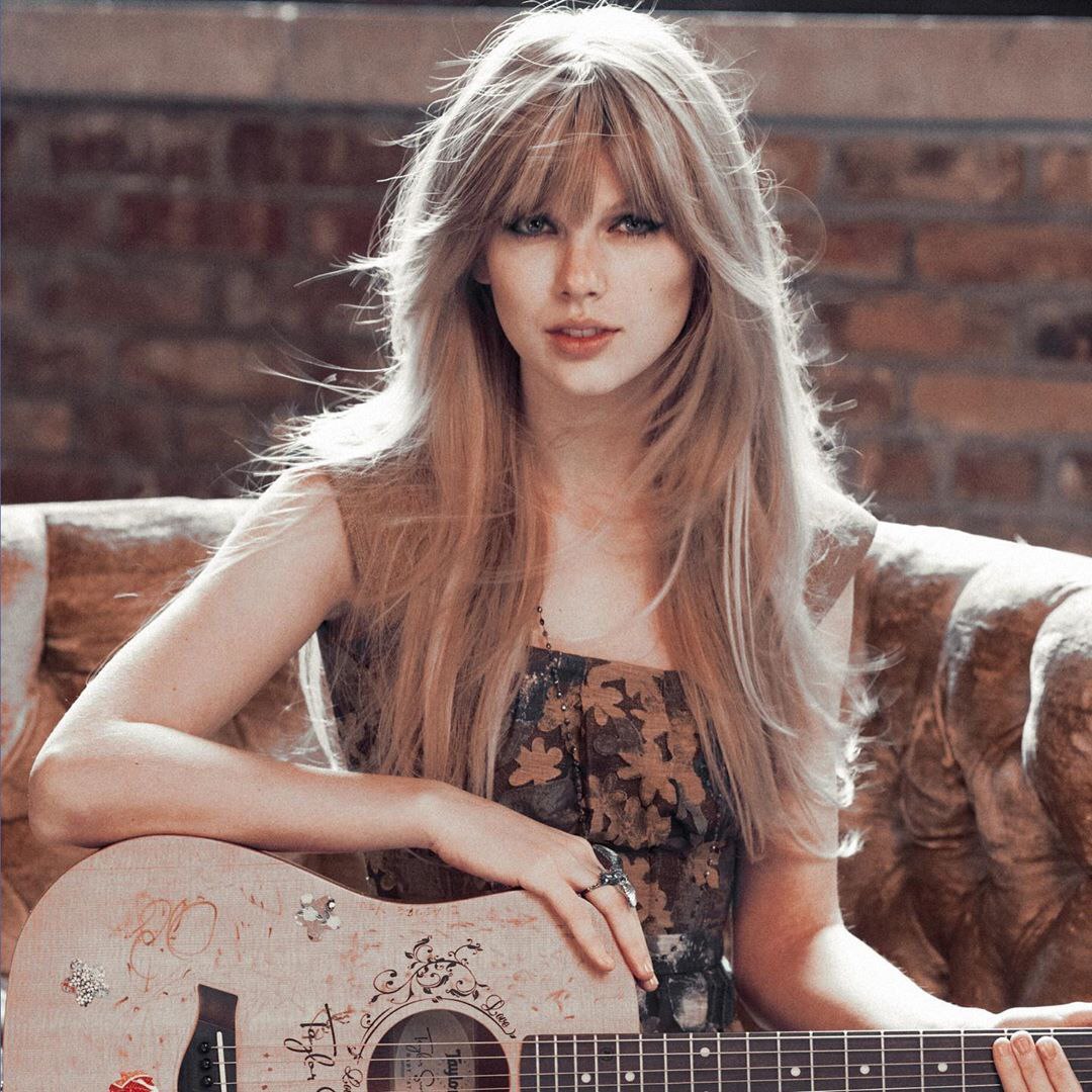 دانلود آهنگ Christmases When You Were Mine از Taylor Swift به همراه متن و ترجمه