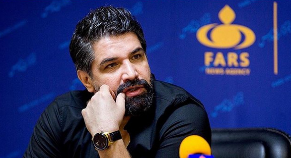 پیروز قربانی:به جای آنکه منِ پیروز قربانی بیایم قهرمانیهای پرسپولیس را زیر سؤال ببرم و همه چیز را گردن وزیر بیندازم، یک بار باید حرف درست را به مردم بزنم