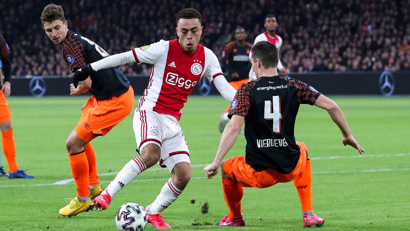 آژاکس/مدافع راست آمریکایی/United States right back/Ajax