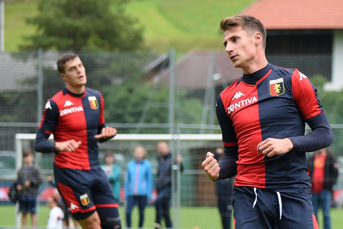 جنوا/مهاجم ایتالیایی/Genoa/Italian Striker