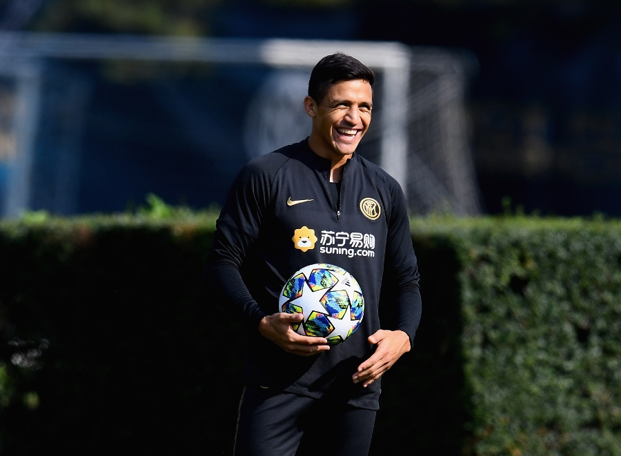 اینتر/ایتالیا/مهاجم شیلیایی/Inter/Chile/Striker