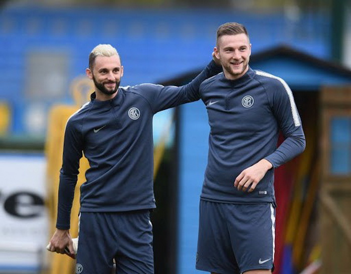 اینتر/هافبک کروات/مدافع اسلواک/Inter/Croatia midfielder/Slovak Defender