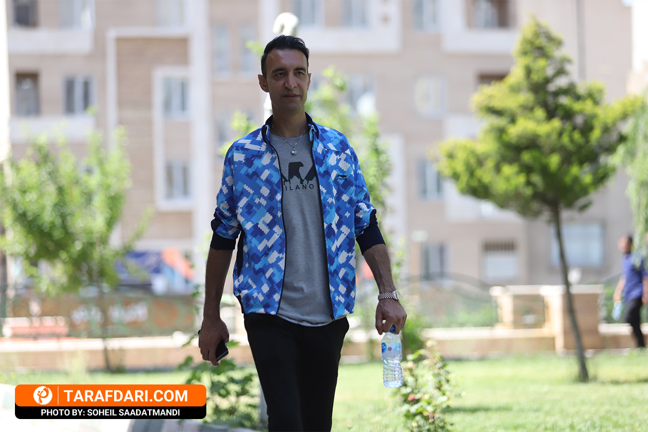 رضا عنایتی: علی دایی بهتر از خیلی ها می تواند این فوتبال را اداره کند؛ پروتکل بهداشتی؟ همه در حال اجرای یک شو هستیم!