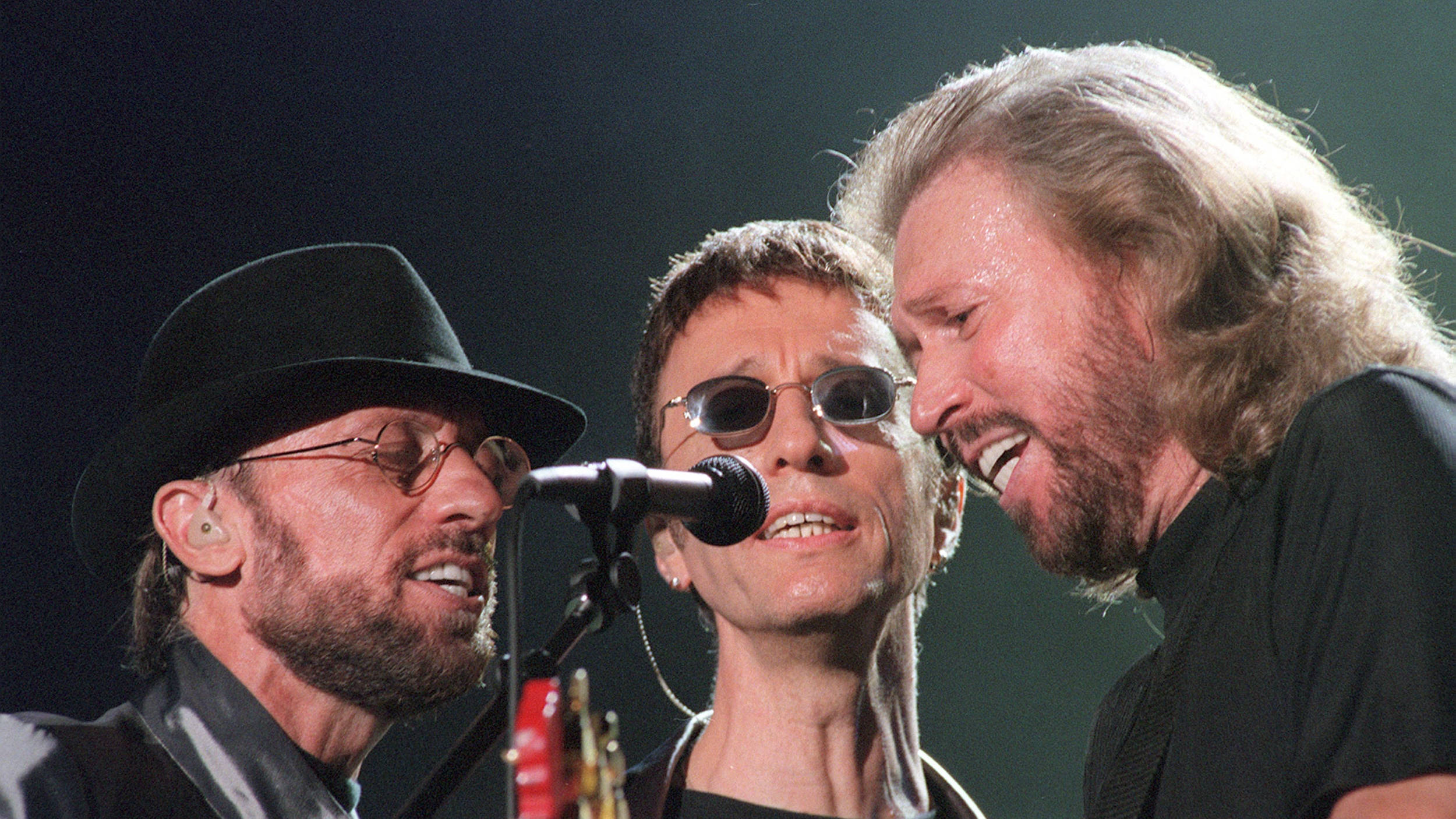 دانلود آهنگ Bee Gees - For Whom The Bells Tolls
