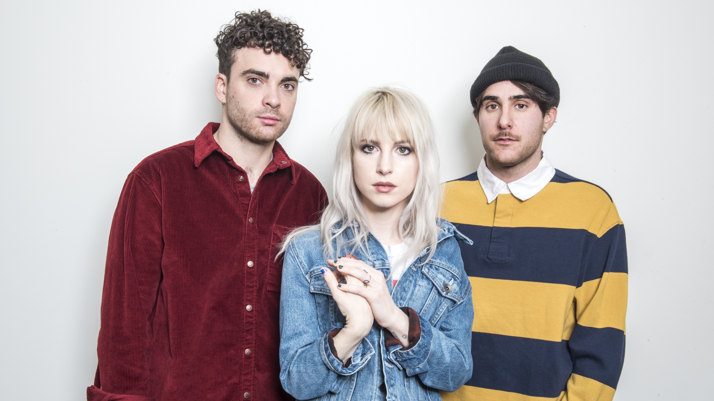 دانلود آهنگ Paramore - Misery Business